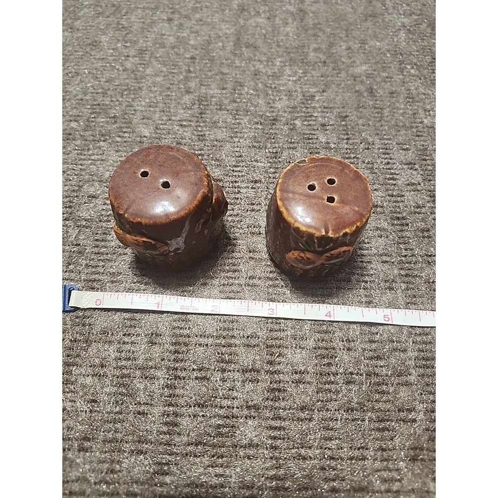 Vintage Kenmar South‎ Dakota Salt & Pepper Shakers